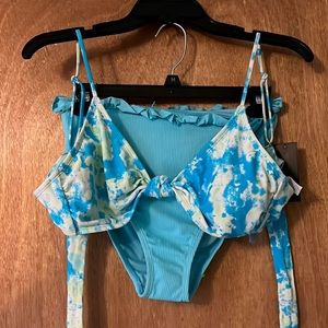 Cute blue multicolor bikini set. Different sizes for too and bottom ****